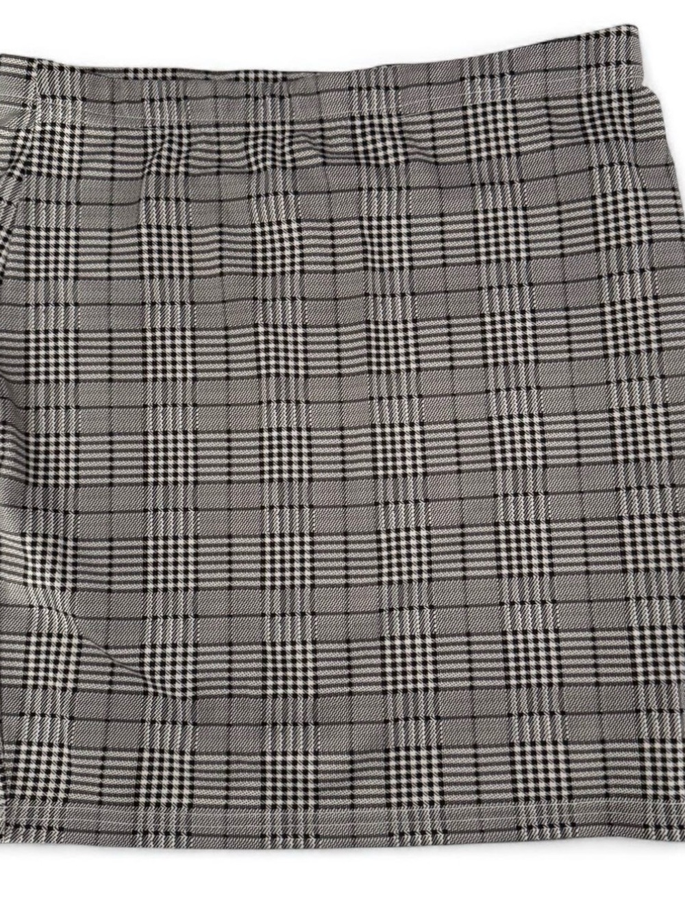 SHEIN Black and Gray Plaid Mini Skirt